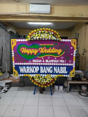 Papan Bunga di Kaligono Kaligesing